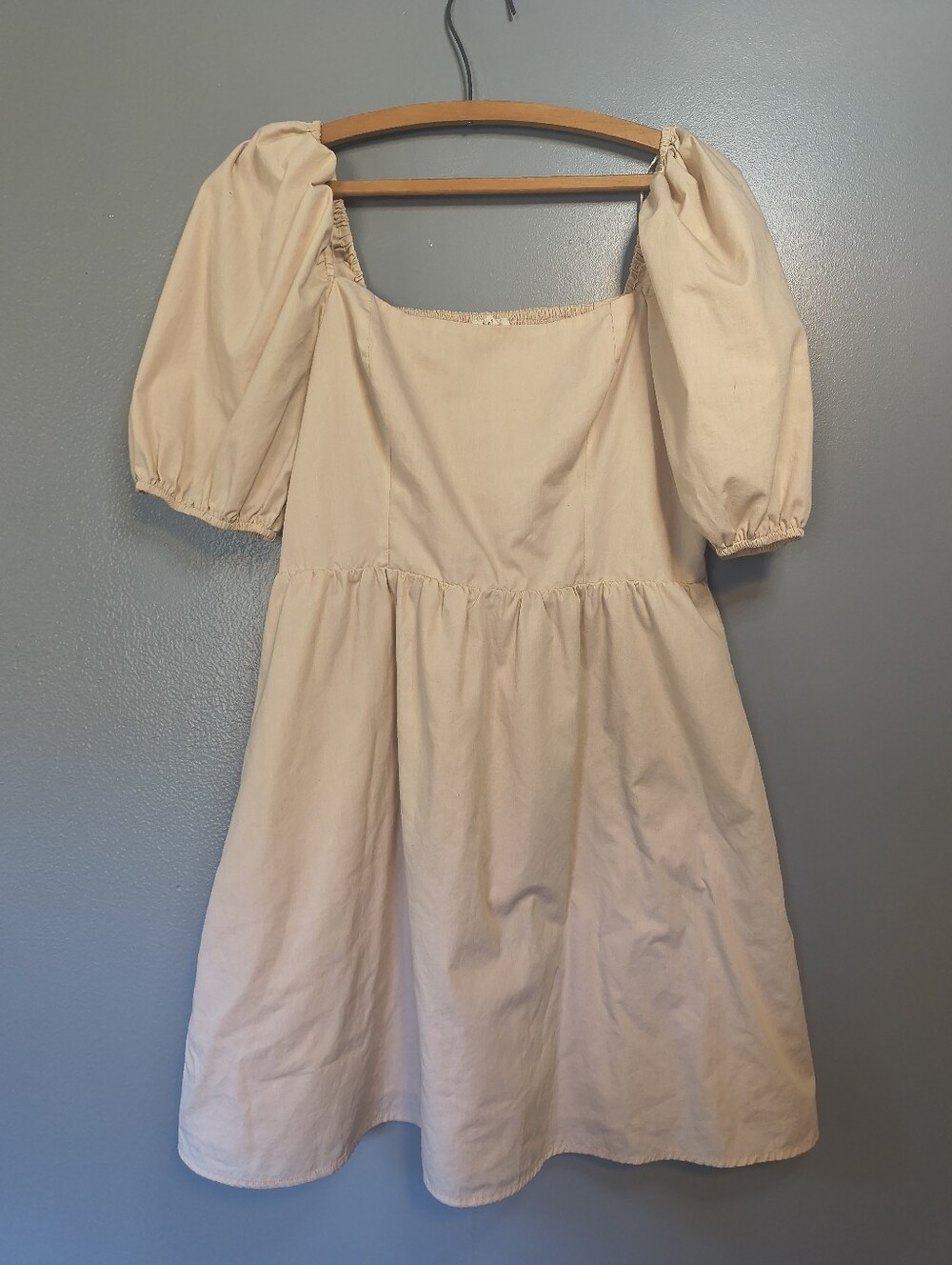 Women’s Puff-Sleeve Square-Neck Dress in Light Beige